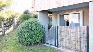 Vonkajšia záhrada v ubytovaní Superbe appartement cosy - Plage des minimes