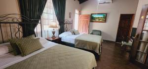 Зображення з фотогалереї помешкання Camilas Hotel у місті Сан-Педро-Сула