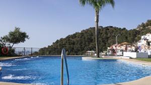 The swimming pool at or close to Casa del Mar