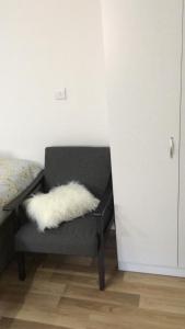 Posezení v ubytování Grand Bleu - London - Next to Piccadilly Line Tube Station & Brand New Facilities