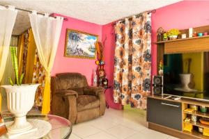Kuchyň nebo kuchyňský kout v ubytování Colorful Private Room Oasis