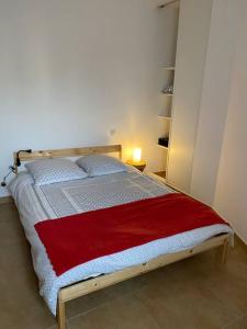 Posteľ alebo postele v izbe v ubytovaní Akropole de Caroline, Central, Lumineux, Calme, Free Parking, Lift, 3 Beds