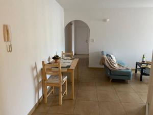 Posedenie v ubytovaní Akropole de Caroline, Central, Lumineux, Calme, Free Parking, Lift, 3 Beds