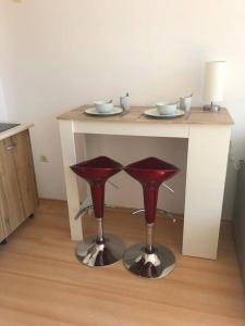 Φωτογραφία από το άλμπουμ του Snug Studio Apt, Sunny Day 6 σε Tŭnkovo
