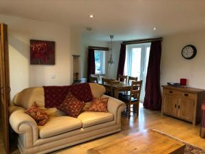 Posezení v ubytování Cart-Tws Bach cosy three bedroom home near St Davids and Pembrokeshire coast path