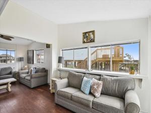 Gallery image of Beachfront Retreat in Galveston