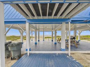 Gallery image of Beachfront Retreat in Galveston