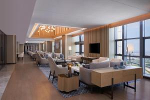 TV a/nebo společenská místnost v ubytování Foshan Marriott Hotel