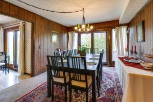 Gallery image of Frankfort Home with 3 Balconies - 3 Mi to Downtown in Frankfort