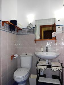 Un baño de Casa Rural Jardín del Desierto