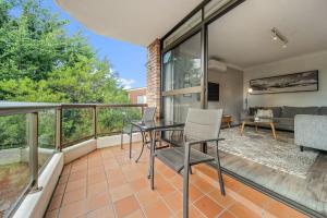 Balcó o terrassa a Avalanche 3 - 3BR Apartment l Central Location l Balcony l WiFi