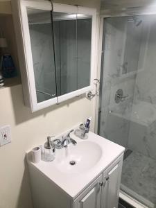 A bathroom at Quite and Spacious Apartment