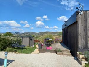Photo de la galerie de l'établissement Loft "Plus belle la vue", à Vinezac