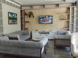 A seating area at Sogutpark Hotel