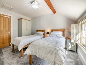 Giường trong phòng chung tại Ryburn House - Uk43518