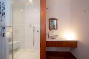 Un baño de Pr'Gavedarjo Eco Heritage B&B
