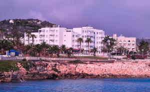 Afbeelding uit fotogalerij van Astreas Beach Hotel Apartments in Protaras