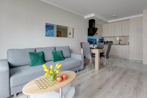 Apartament Letnica TriApart tesisinde bir oturma alanı