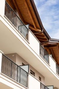 En balkon eller terrasse på Appartamenti Del Borgo