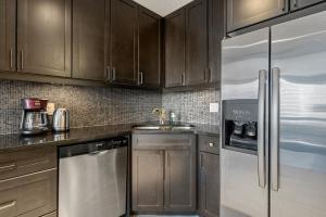 Gallery image of City View 1BR Downtown Calgary in Calgary