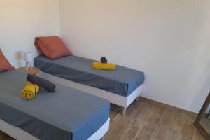 Postel nebo postele na pokoji v ubytování Appartement lumineux et central