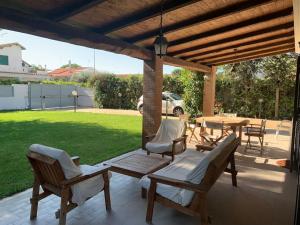 Gallery image of Lux Beach Villa con piscina a 200m dal mare in Fregene +15 photos
