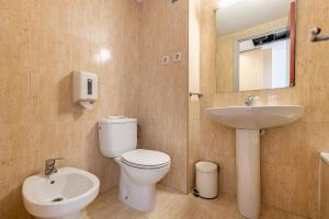 O baie la Hotel Basic