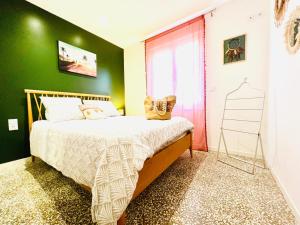 Posteľ alebo postele v izbe v ubytovaní Les Néréides - T3 à 50m de la plage - Clim - Terrasse & BBQ - Wifi/Netflix