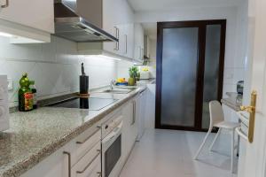 Kuchnia lub aneks kuchenny w obiekcie Los Piños, 2 Bedroom Apartment with panoramic view