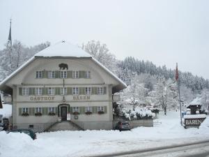 Hotel Garni Bären Rüegsau durante l'inverno