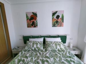 Postel nebo postele na pokoji v ubytování Casa Pez Espada-A Murcia Holiday Rentals Property