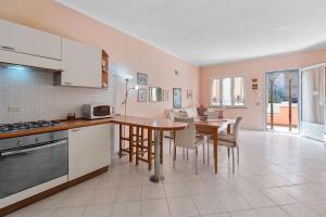 Η κουζίνα ή μικρή κουζίνα στο Casa Elisabeth +16 φωτογραφίες