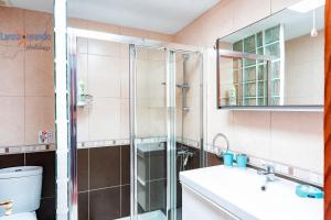 Kúpeľňa v ubytovaní Vivienda Vacacional Los Molinos 6205 firs floor apt
