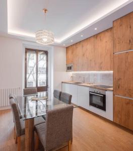 Zdjęcie z galerii obiektu Goya II calle General Pardiñas 2BR 1BH w Madrycie