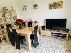 Zdjęcie z galerii obiektu Bel appartement à BASTIA, proche de toutes commodités w Bastii