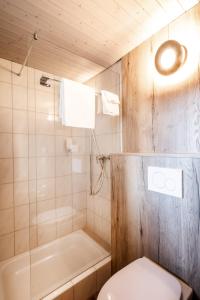 Kúpeľňa v ubytovaní Gasthof Enge Self Check-In Hotel