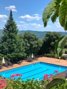 Bazén v ubytování Hotel Can Boix de Peramola nebo v jeho okolí