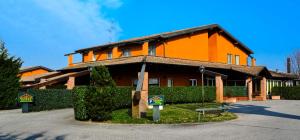 The building in which a szállodákat is located