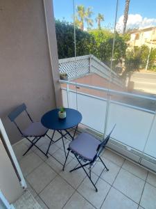 Fotografia z galérie ubytovania Studio spacieux avec patio en centre ville v destinácii Cavalaire-sur-Mer