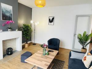 Posedenie v ubytovaní « Bel’ Epoque » proche vieille ville 6 pers, WIFI