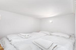 Postel nebo postele na pokoji v ubytování Tamka 45A by Homeprime