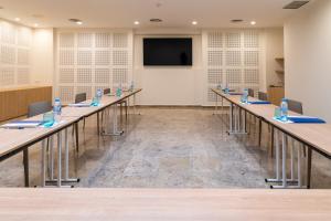 Konferenční prostory v ubytování Checkin Valencia Ciscar + 37 fotografií