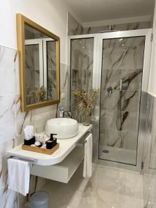 Bilik mandi di Pompei via Roma Suite