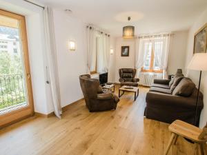 Część wypoczynkowa w obiekcie Appartement central à Chamonix proche pistes avec balcon et WiFi - FR-1-343-194