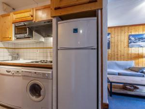 A cozinha ou cozinha compacta de Appartement Val-d'Isère, 3 pièces, 5 personnes - FR-1-694-154