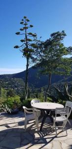Fotografia z galérie ubytovania Villa 3 chambres avec vue mer v destinácii Cavalaire-sur-Mer