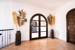 Zdjęcie z galerii obiektu Large Villa on Ibiza West Coast with pool & sunset view - Nirvana w mieście Cala Tarida