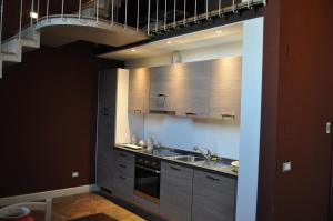 Una cocina o zona de cocina en Visconte Apartment