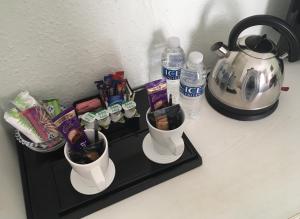 Oprema za pripravo čaja oz. kave v nastanitvi Brocks