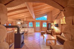 Posezení v ubytování Chalet Stabler - by Alpen Apartments
